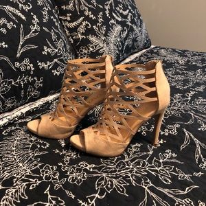 XOXO Stilettos Size 6 (US)